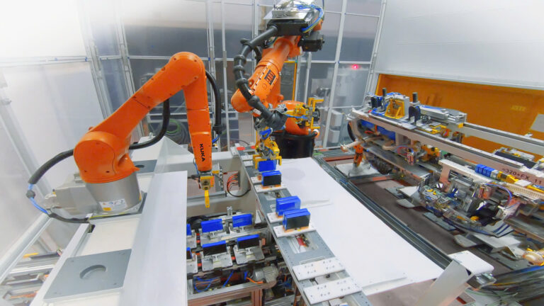 ROBOT LẮP RÁP SẢN PHẨM