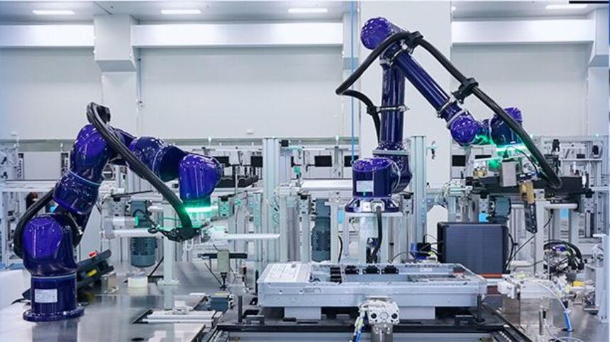 DUCCO Cobot gắp phôi